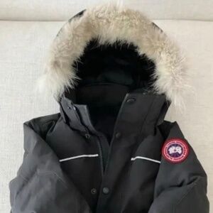 Authentic Canada Goose Kids Snowy Owl Parka in Black, size 4/5.